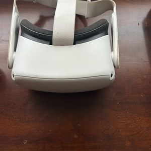 oculus quest 2, good condition